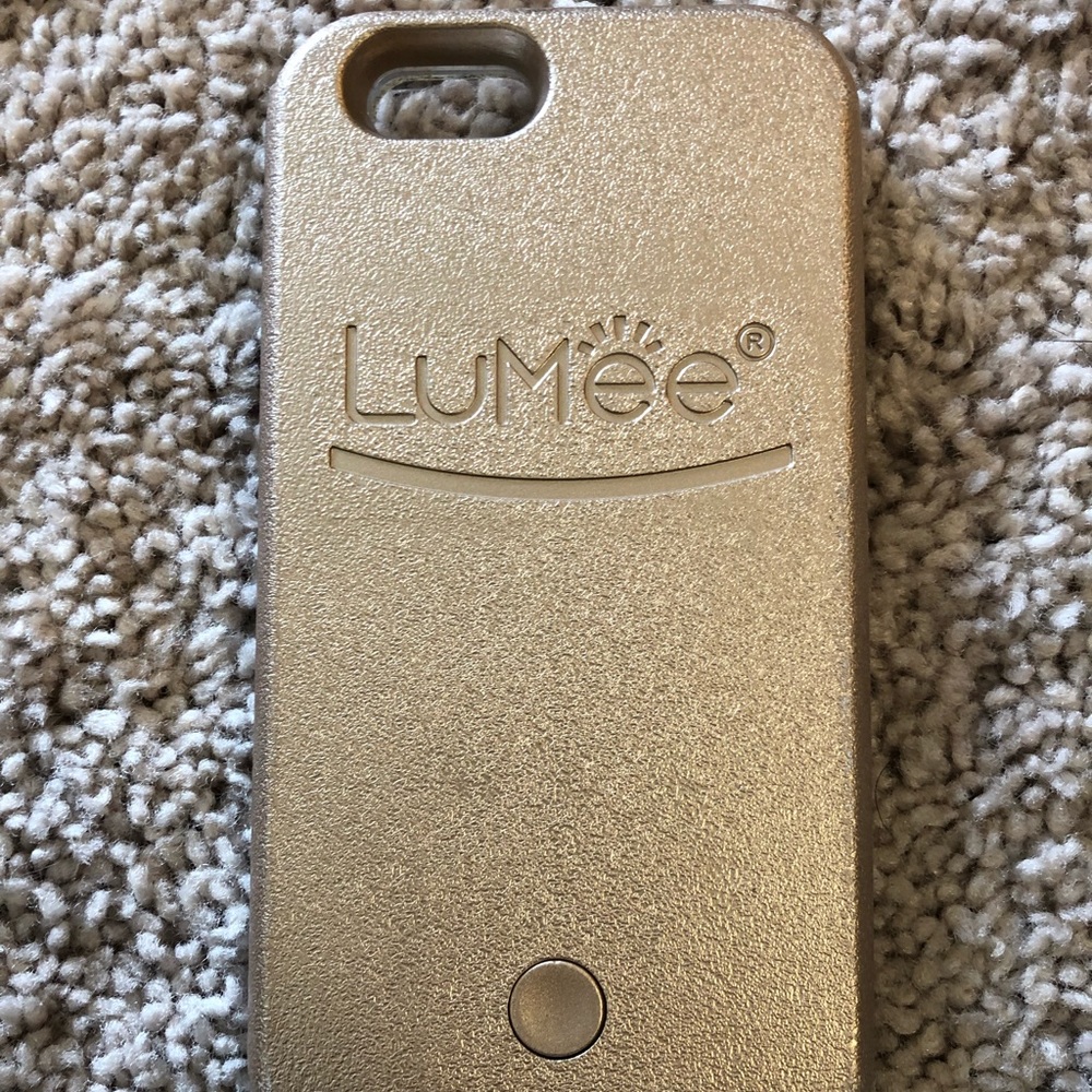 Lumee case, barely used